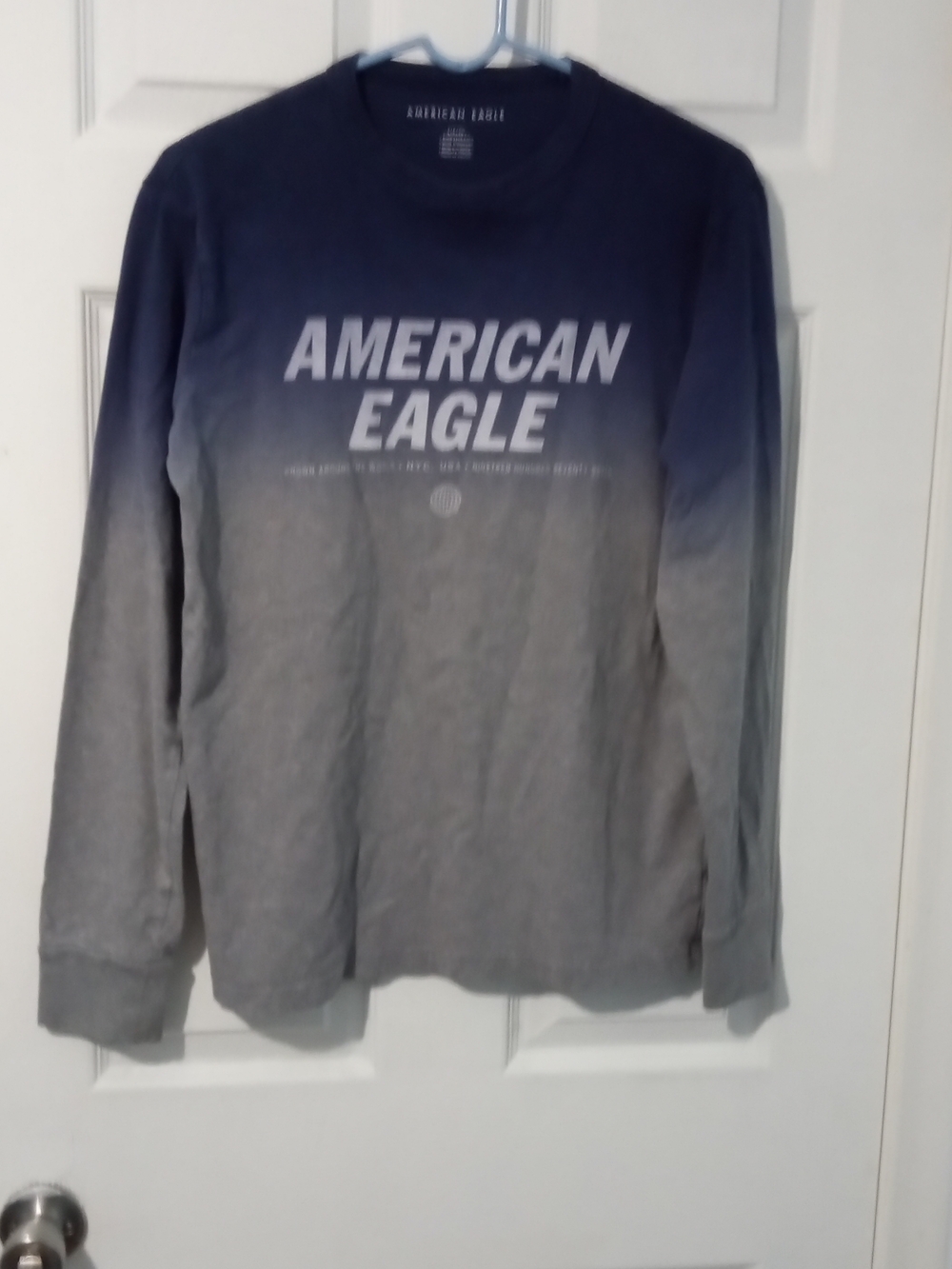 American Eagle Outfitters Men's Long Sleeve Ombre Logo Tee - Navy to Gray